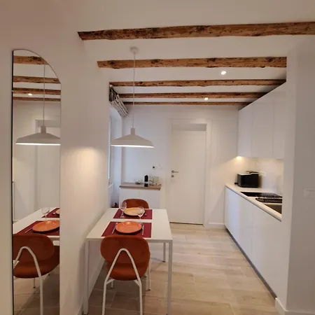 Lejlighed House Olenta