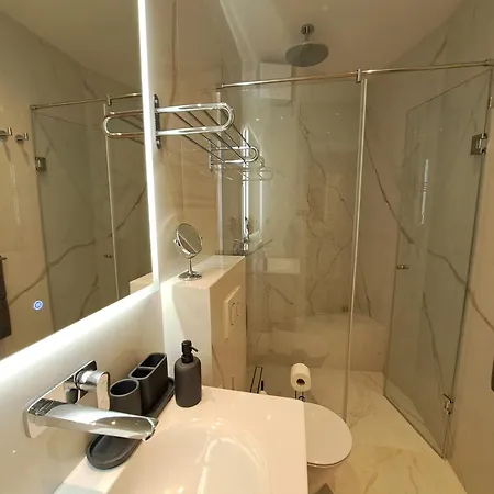 Апартаменти House Olenta *