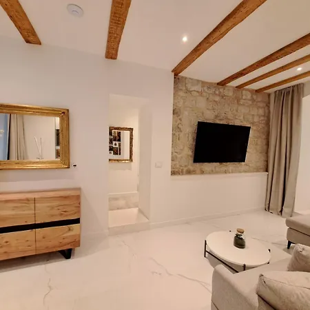 House Olenta Апартаменти